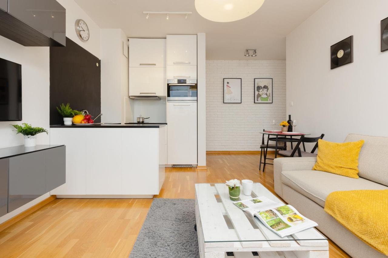 Warsaw Bemowo Modern Apartment Dywizjonu 303 By Noclegi Renters Luaran gambar